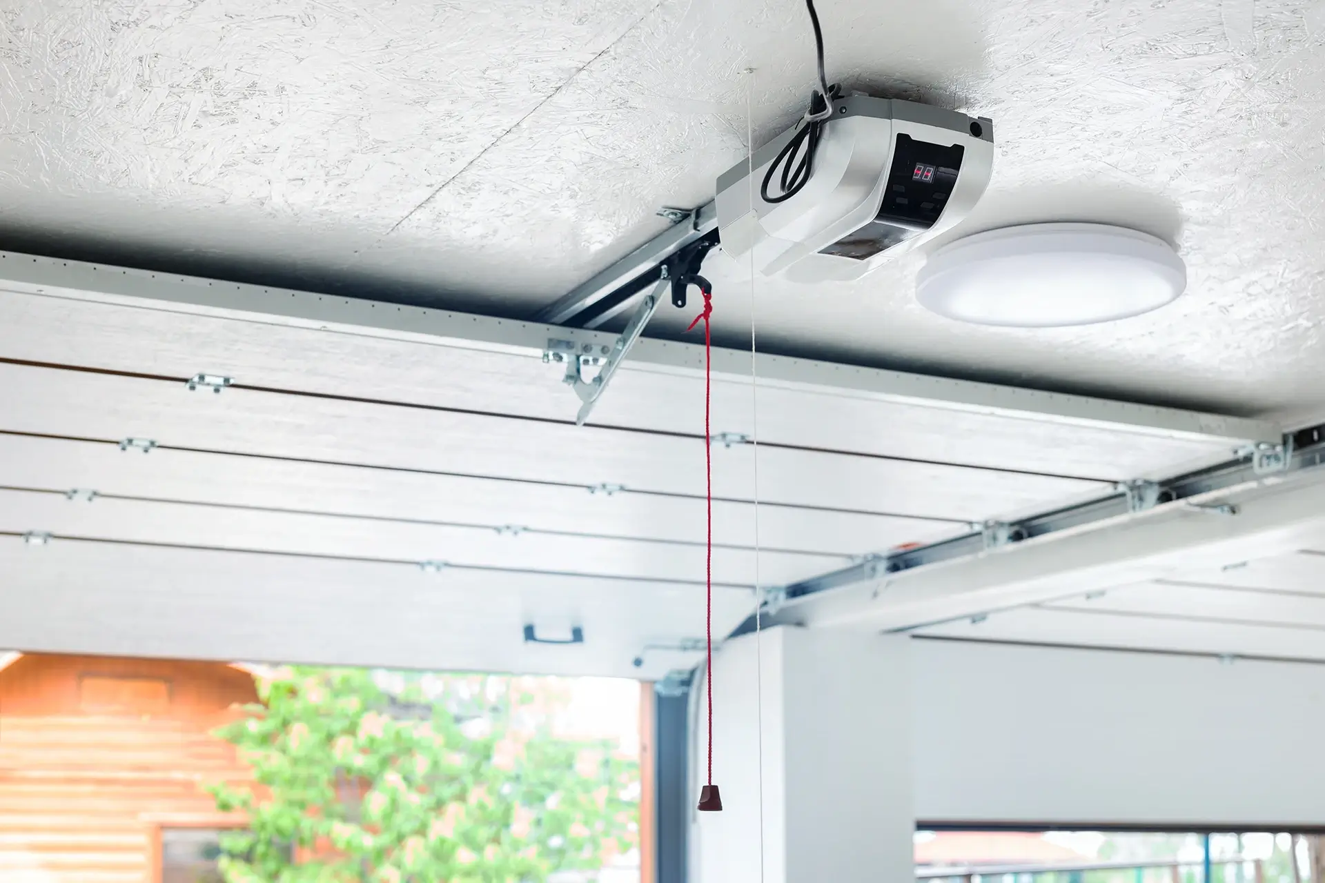 Which-Is-Right-For-Your-Garage-Door